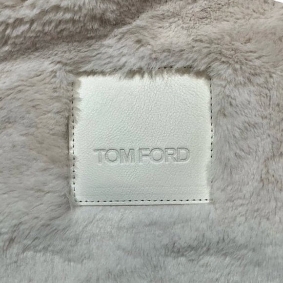 Tom Ford Beige Faux Fur Hooded Bomber Jacket With Leather Trim - Picture 4 of 5